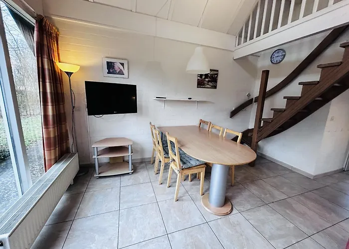 Дом отдыха Bungalowpark - Delta 154 Симпелвелд