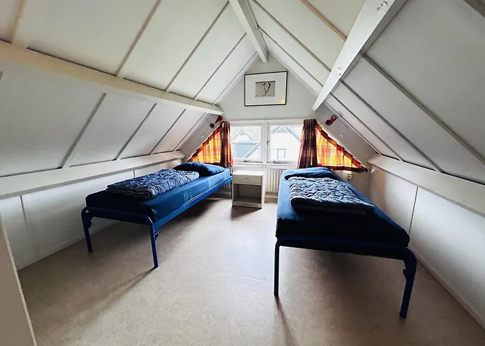 Дом отдыха Bungalowpark - Delta 154 *