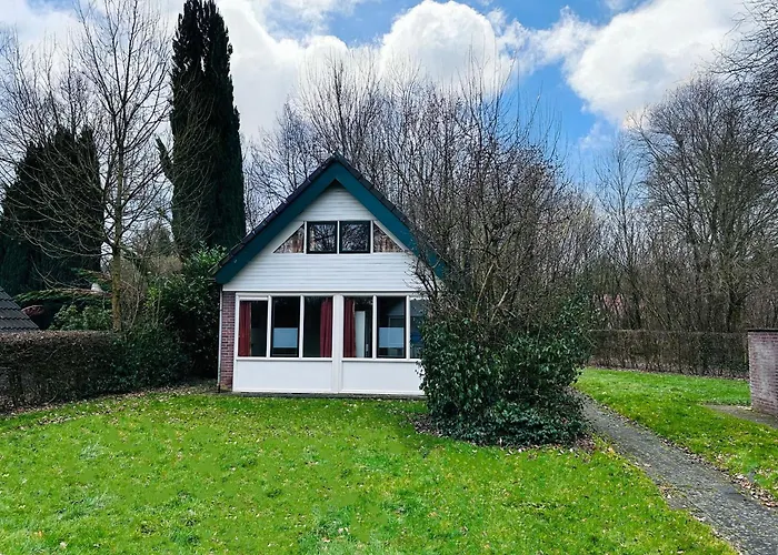 Bungalowpark - Delta 154 Дом отдыха