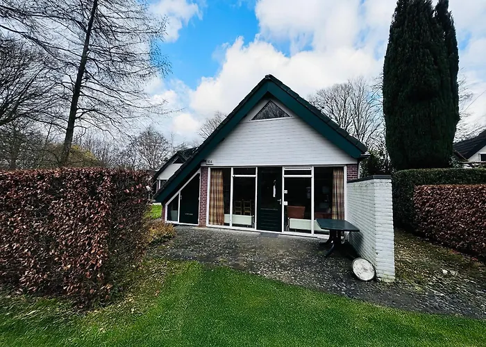 Дом отдыха Bungalowpark - Delta 154 *